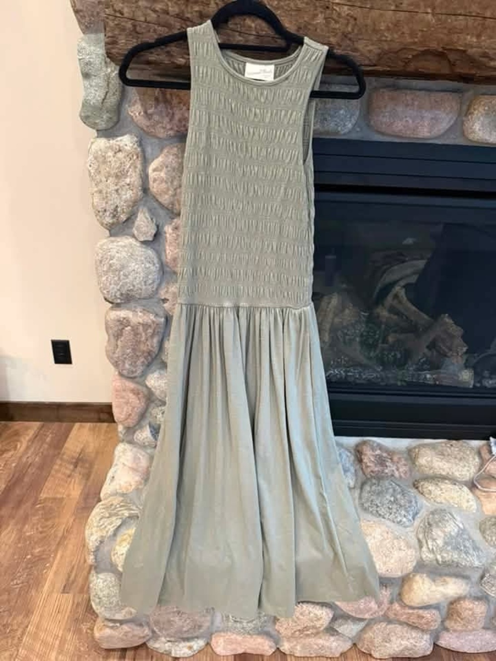 Universal Thread Olive Green Sleeveless Maxi Dress